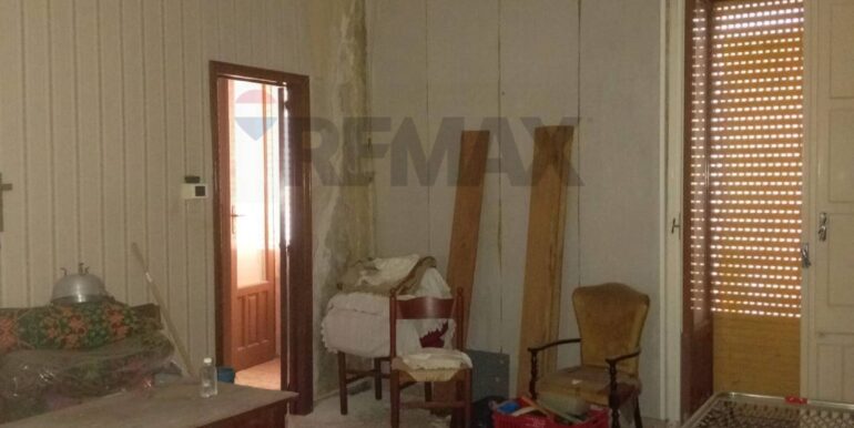 2025111392025-999913-23