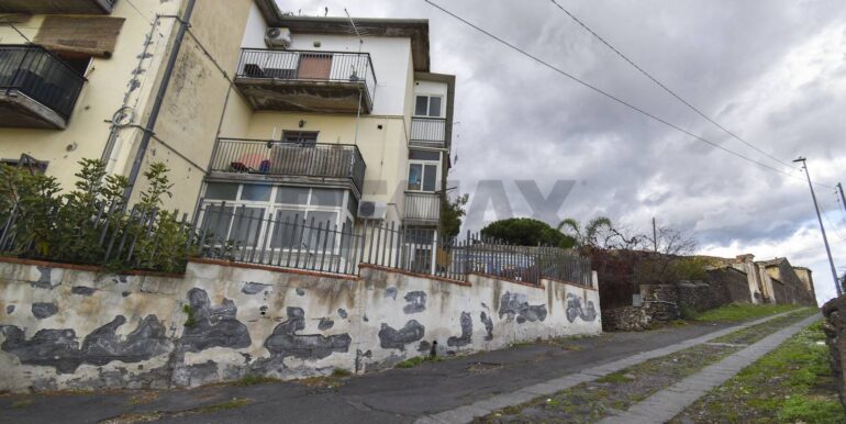 20251114182643-1000866-2