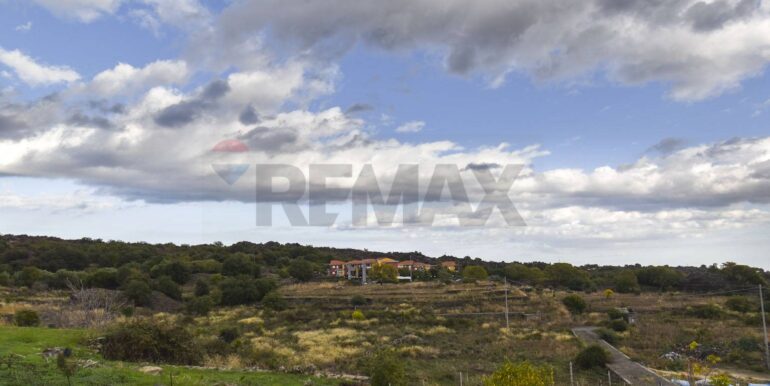 20251114182647-1000866-4