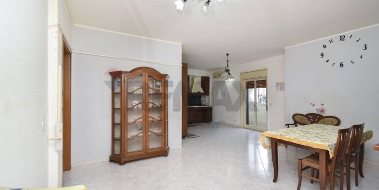 20251114182713-1000866-14