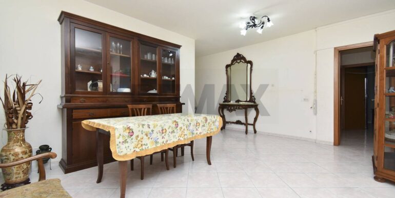 20251114182715-1000866-15