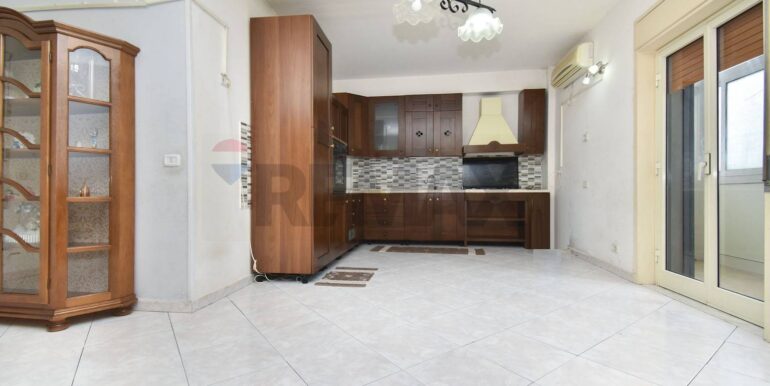 20251114182719-1000866-17