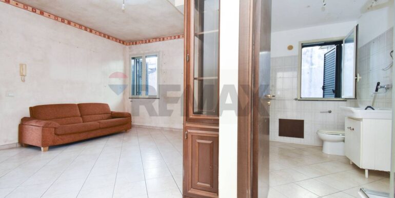 20251114183956-1000881-18