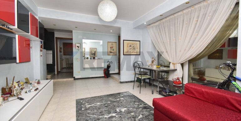 20251114185559-1000477-8