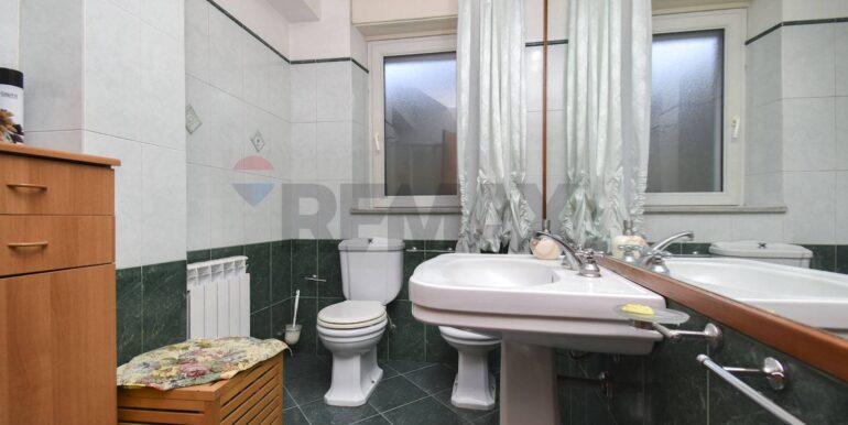 20251114185622-1000477-14