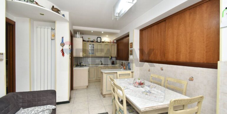 20251114185632-1000477-17