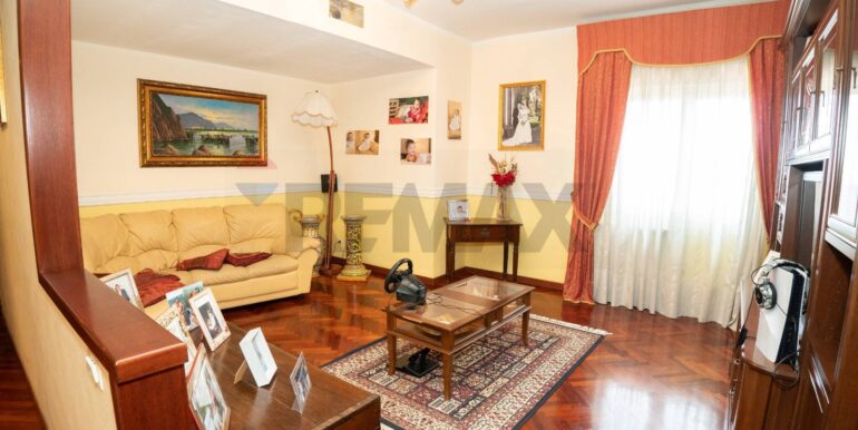 20251115185645-1000886-2