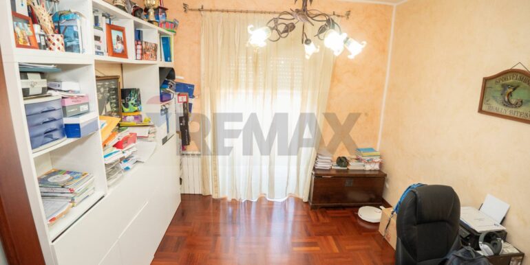 20251115185700-1000886-6