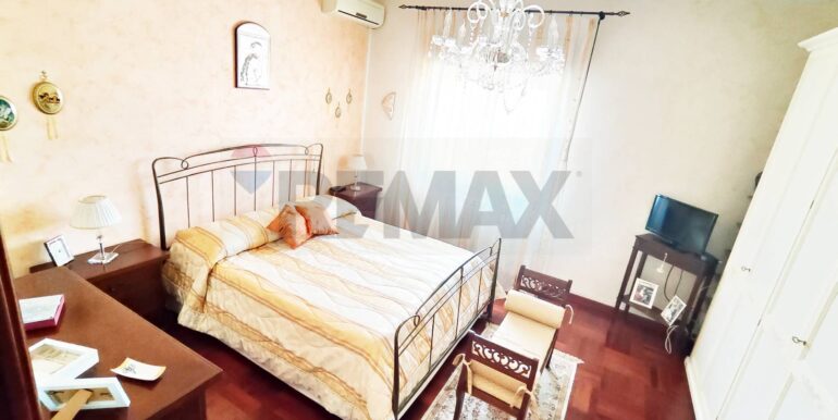 20251115185828-1000886-31