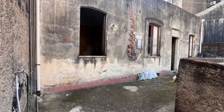 20251116181609-997840-4