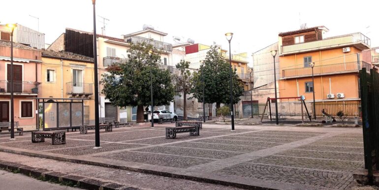 2025111690622-999913-15