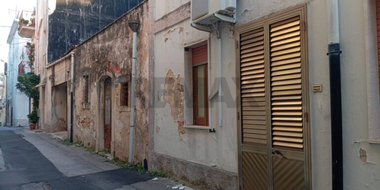 2025111691625-1000553-5