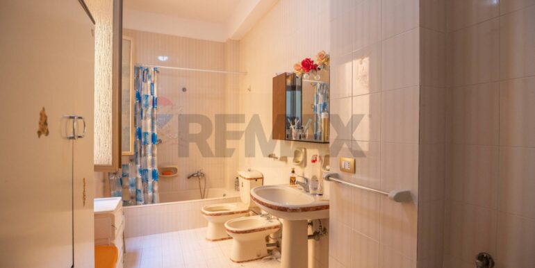 20251117100454-1000635-5