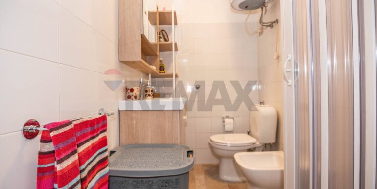 20251117161931-1001076-4