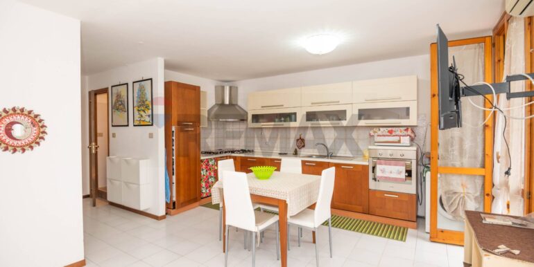 20251117161931-1001076-7