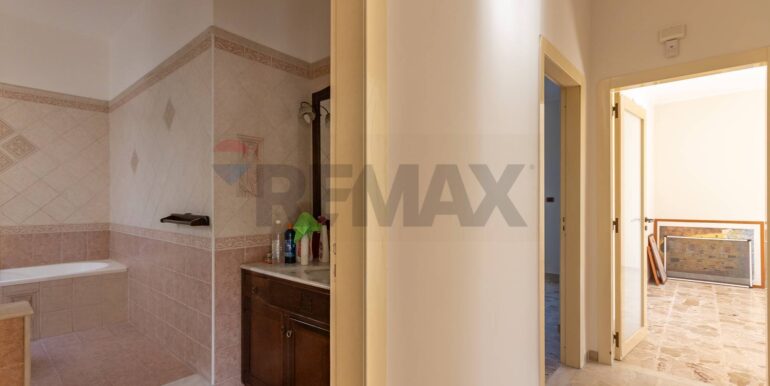 20251117171539-1001105-14