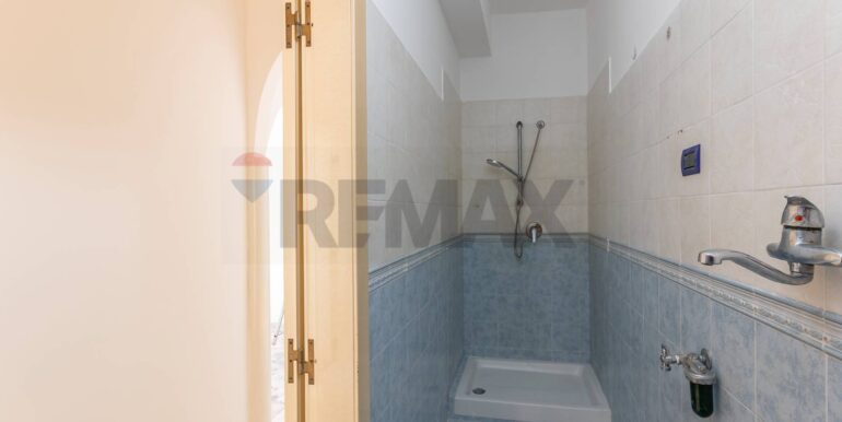 20251117171818-1001105-22