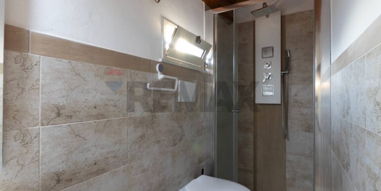 20251117173440-1001245-5