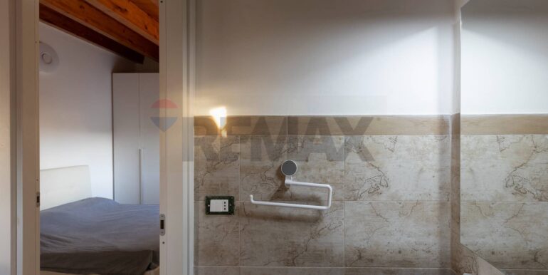 20251117173447-1001245-6