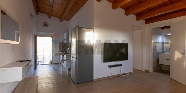 20251117173512-1001245-9