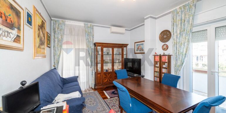 20251117190940-1001285-6