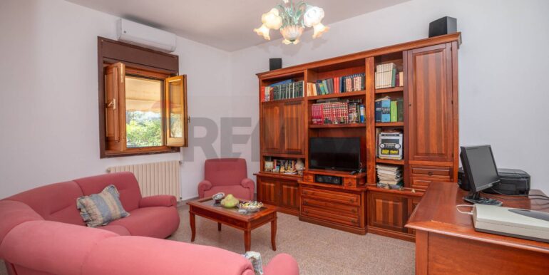 20251117195741-997150-6