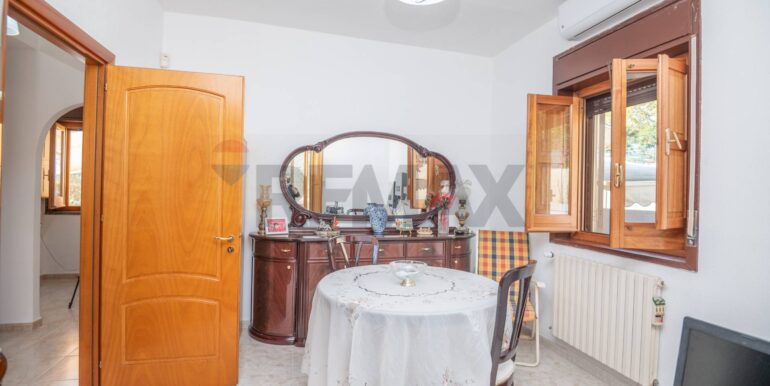 20251117195746-997150-8