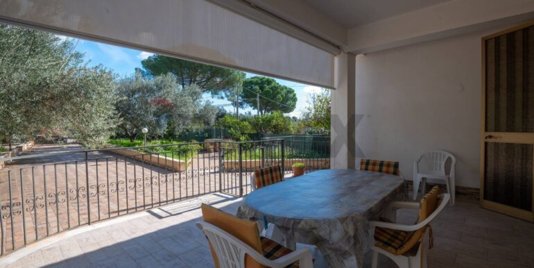 20251117195752-997150-10