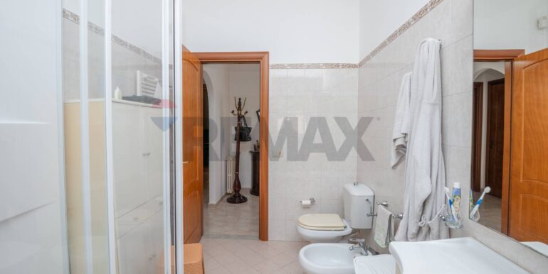 20251117195755-997150-11