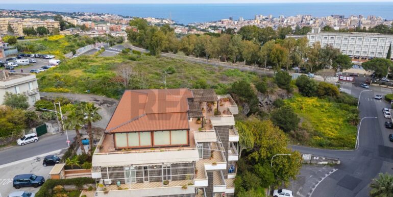 20251117200157-1001285-57