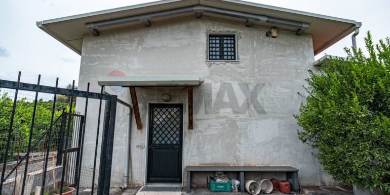 20251117211606-1001305-2