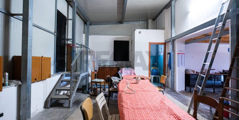 20251117211608-1001305-10