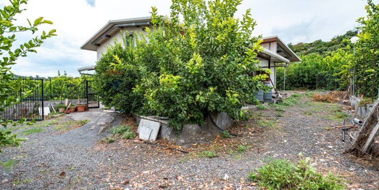 20251117211610-1001305-19