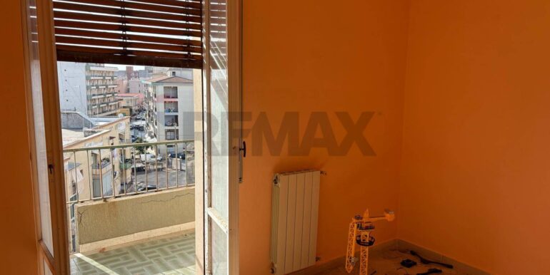 20251117211822-1001304-8