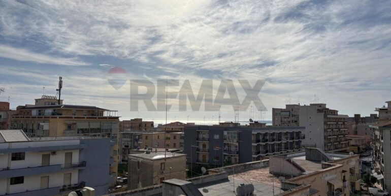 20251117211824-1001304-9