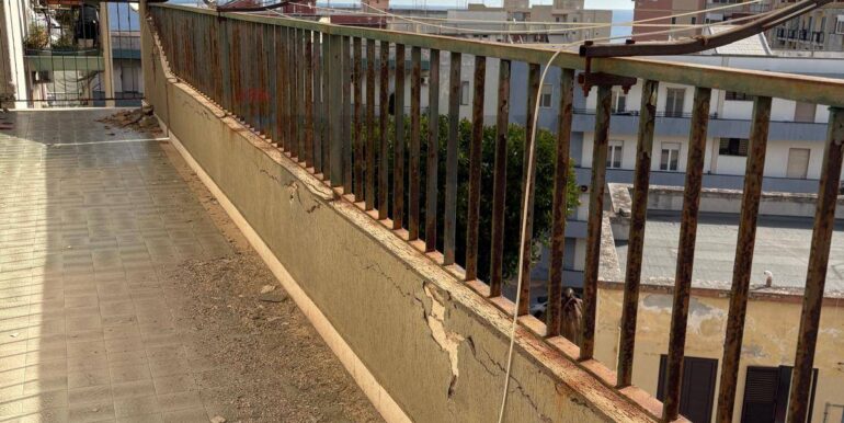 20251117211832-1001304-13