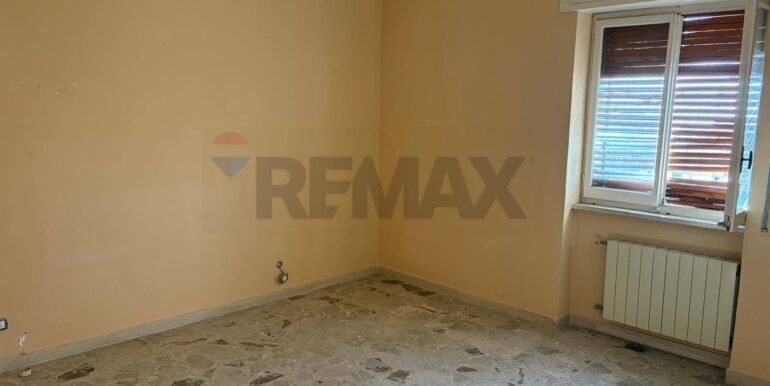 20251117211834-1001304-14