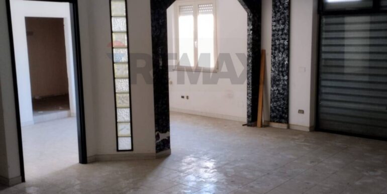 20251117231805-1001308-4