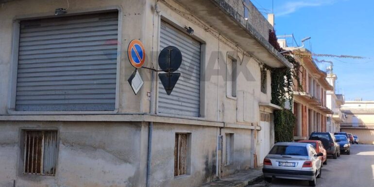 20251117231826-1001308-15