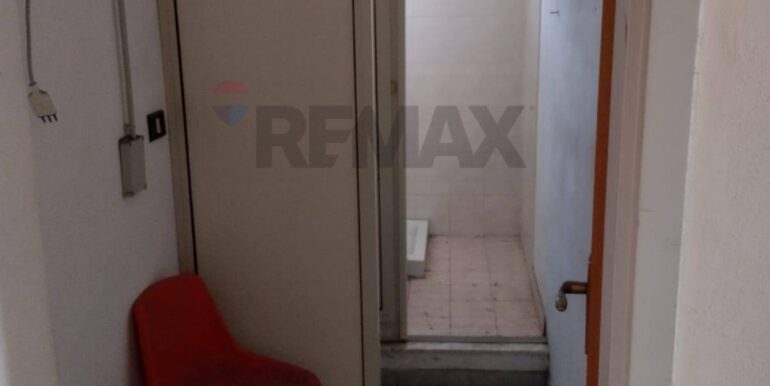 20251117231829-1001308-16