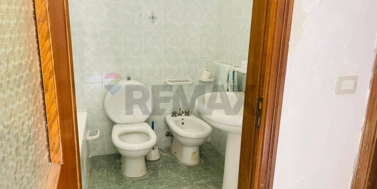 20251118110845-1001399-8