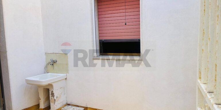 20251118110846-1001399-12