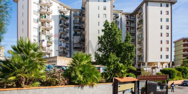 20251118120654-1001409-1