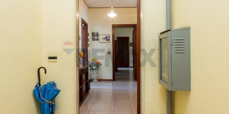 20251118120720-1001409-8