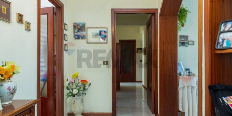 20251118120728-1001409-10