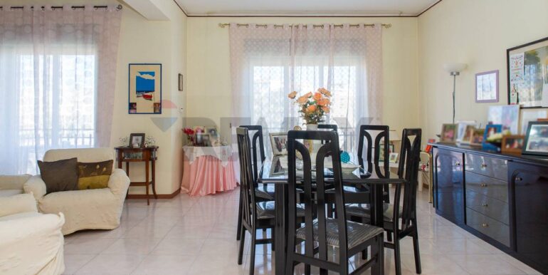 20251118120732-1001409-11