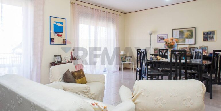 20251118120753-1001409-17