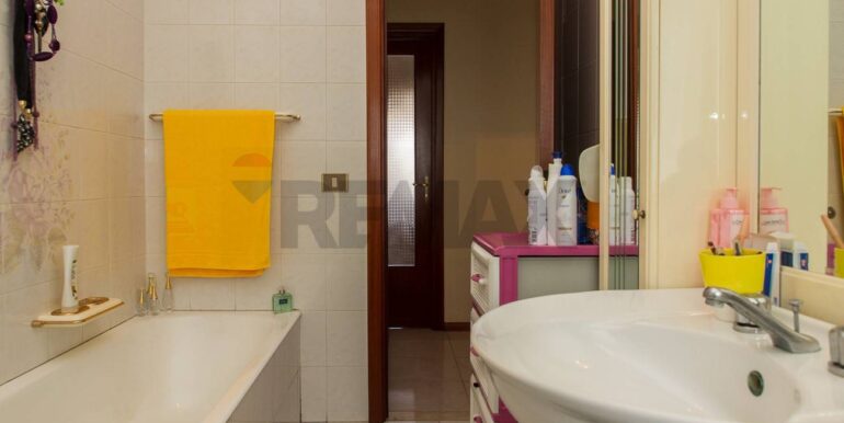 20251118120806-1001409-21