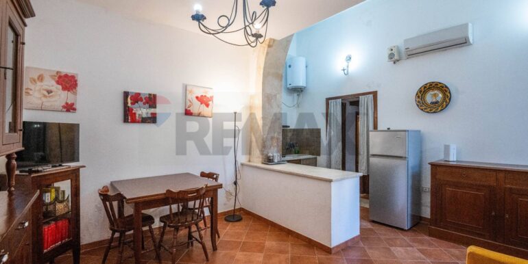 20251119111554-1000903-16