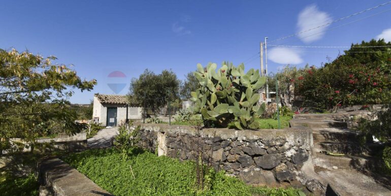 20251119120733-1002192-8